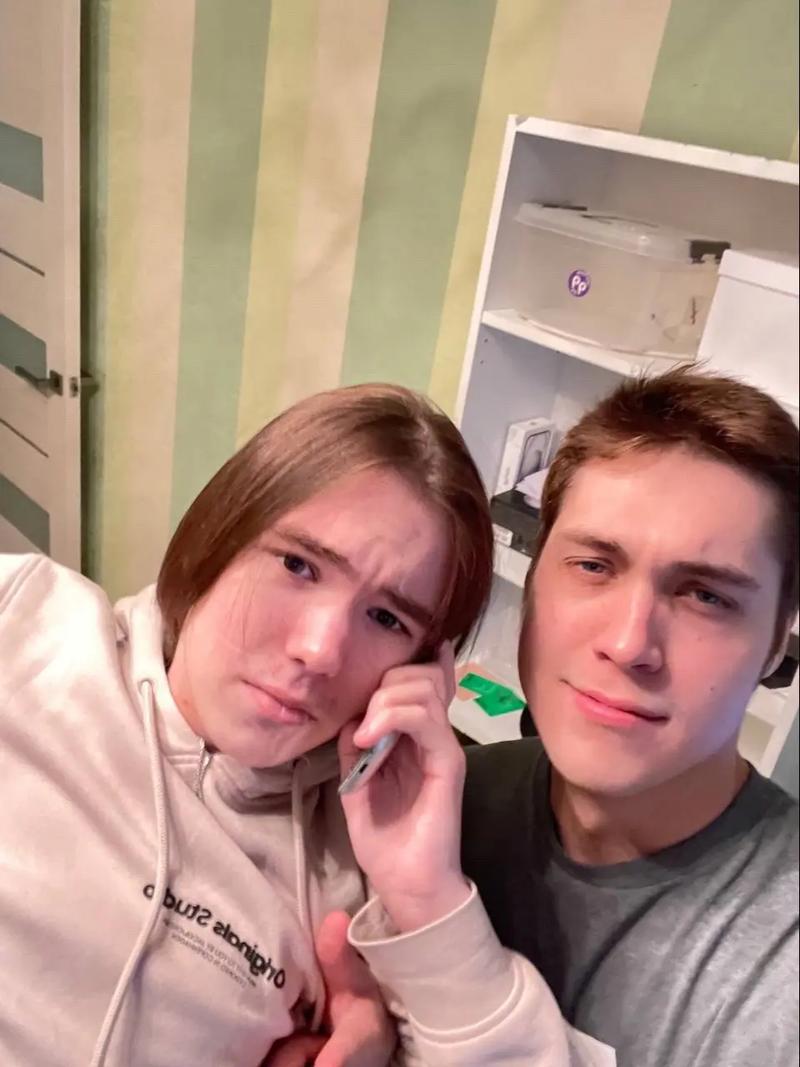 四年前的今天，TES拿到了队史首冠——2020季中杯冠军